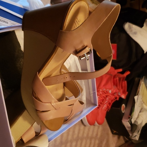 Wedge Sandals - Picture 2 of 2